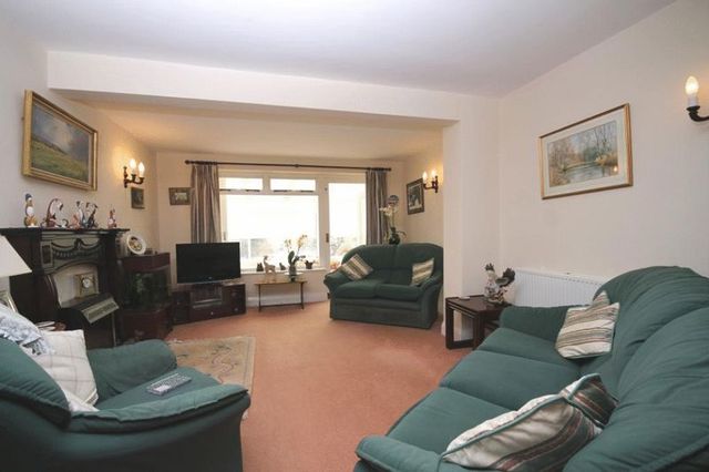  Image of 3 bedroom Detached house for sale in Crabtree Lane Bookham Leatherhead KT23 at Crabtree Lane  Great Bookham, KT23 4PN