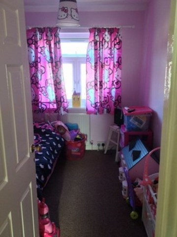  Image of 3 bedroom Detached house to rent in Greenside Becontree Dagenham RM8 at GREEN LANE  DAGENHAM, RM8 1YB