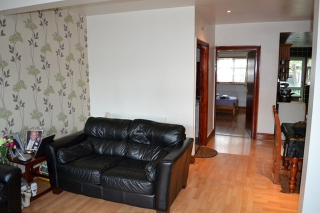  Image of 4 bedroom Terraced house to rent in Green Lane Ilford IG1 at Green Lane  Ilford, IG1 1YD
