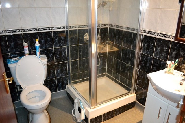  Image of 4 bedroom Terraced house to rent in Green Lane Ilford IG1 at Green Lane  Ilford, IG1 1YD