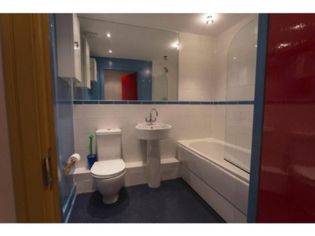  Image of 2 bedroom Apartment to rent in Green Lanes London N4 at GREEN LANE  MANOR HOUSE, N4 2JG
