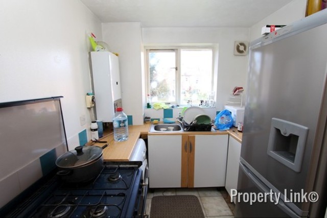  Image of 1 bedroom Flat for sale in Greenacre Gardens London E17 at Greenacre Gardens  London, E17 9EX