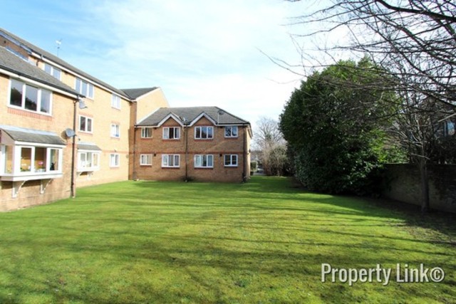  Image of 1 bedroom Flat for sale in Greenacre Gardens London E17 at Greenacre Gardens  London, E17 9EX