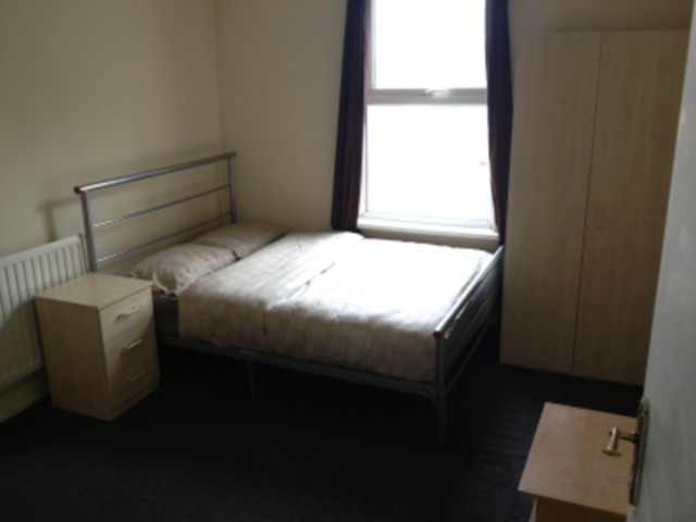  Image of 5 bedroom End of Terrace for sale in Greenleaf Road London E17 at Greenleaf Road  Walthamstow, E17 6QN