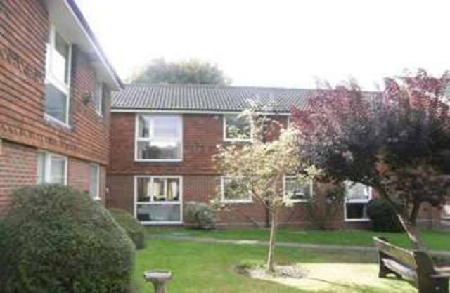  Image of 1 bedroom Flat to rent in Griffin Way Bookham Leatherhead KT23 at Griffin Way Bookham Village BOOKHAM, KT23 4JQ