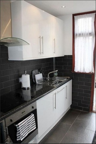  Image of 3 bedroom Terraced house to rent in Grove Road Chadwell Heath Romford RM6 at Grove Road  Chadwell Heath, RM6 4PD
