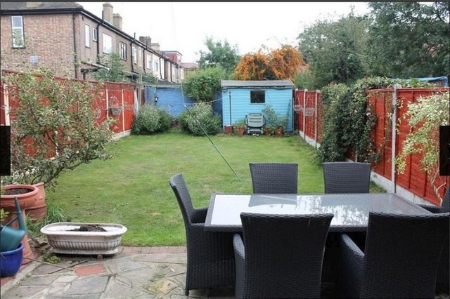  Image of 3 bedroom Terraced house to rent in Grove Road Chadwell Heath Romford RM6 at Grove Road  Chadwell Heath, RM6 4PD