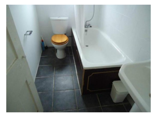  Image of 2 bedroom Flat to rent in Grove Road London E3 at Grove Road  Mile End, E3 5AX
