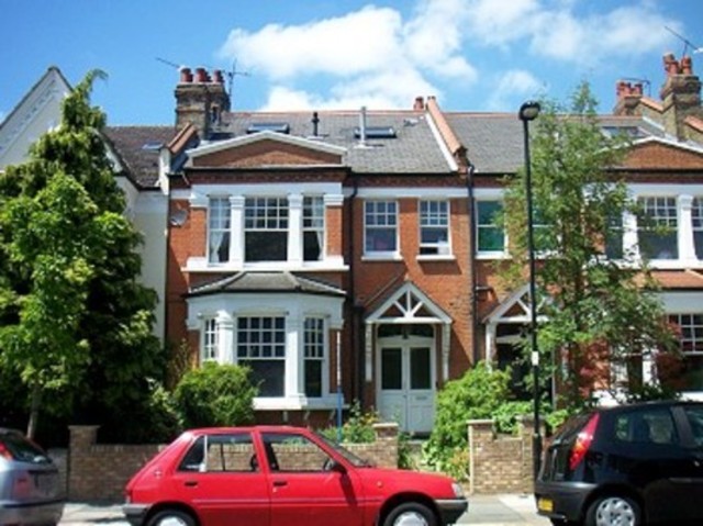  Image of 2 bedroom Flat to rent in Grovelands Road London N13 at Grovelands Road  Palmers Green, N13 4RJ