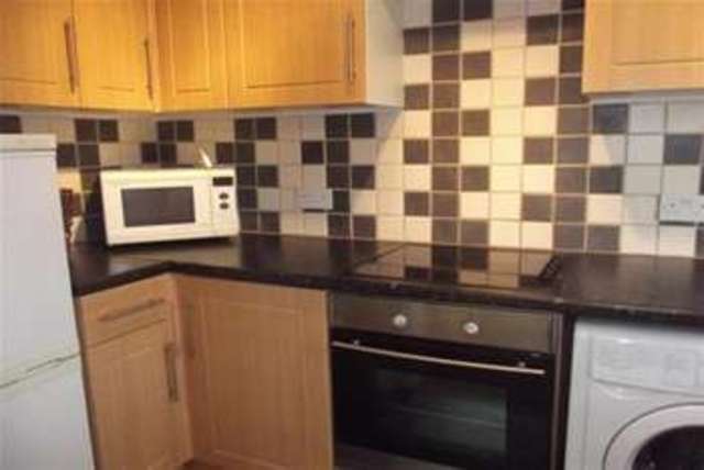  Image of 1 bedroom Flat to rent in Highclere Burpham Guildford GU1 at Guildford, GU1 1XP