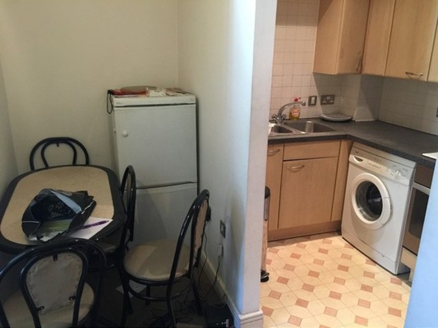  Image of 2 bedroom Apartment for sale in Hainault Street Ilford IG1 at Hainault Street  Ilford, IG1 4GZ