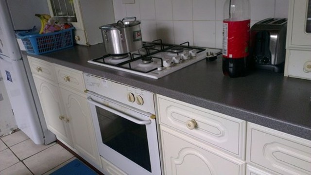  Image of House Share to rent in Hainault Road Romford RM5 at HAINUALT ROAD  ROMFORD, RM5 3AA