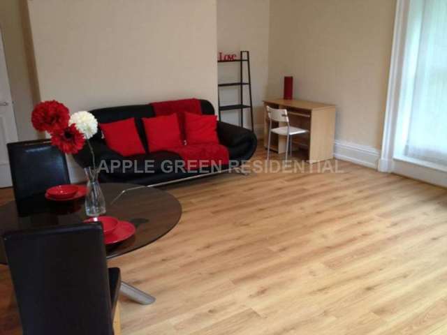  Image of 2 bedroom Apartment to rent in Halton Road London N1 at Halton Road Islington London, N1 2AE