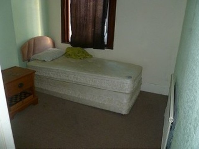  Image of 4 bedroom Detached house to rent in Hamilton Road Ilford IG1 at Hamilton Road IG1  Ilford, IG1 2EU