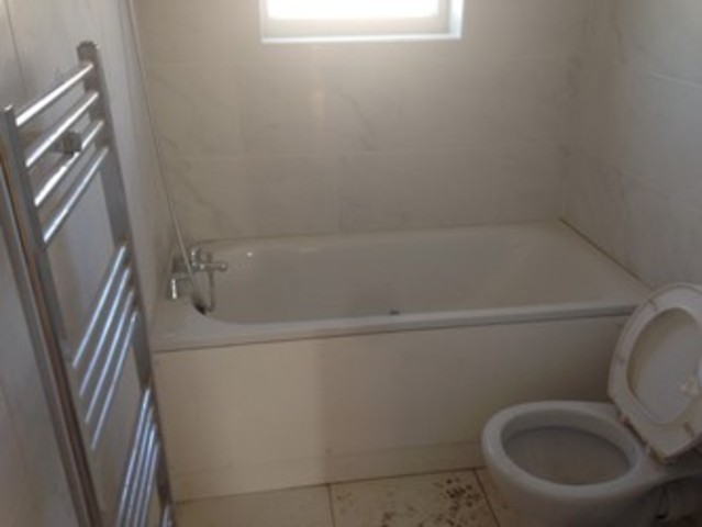  Image of 2 bedroom Flat to rent in Hamilton Road Ilford IG1 at Hamilton Road  Ilford Essex, IG1 2EU