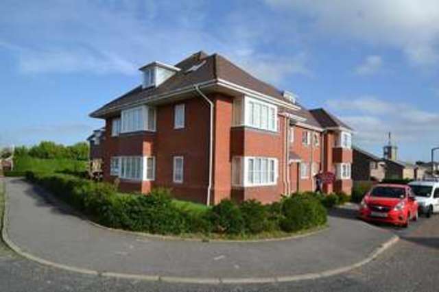  Image of 2 bedroom Flat to rent in Carters Avenue Hamworthy Poole BH15 at Poole, BH15 4JU