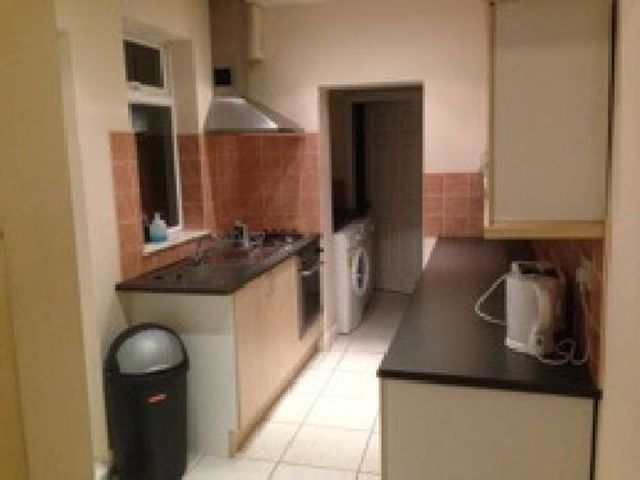  Image of 4 bedroom House Share to rent in Harborne Park Road Harborne Birmingham B17 at Selly Oak West Midlands Selly Oak, B17 0PS