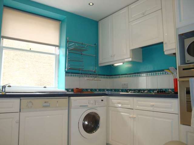  Image of 2 bedroom Flat to rent in Harcourt Terrace London SW10 at Harcourt Terrace  London, SW10 9JR