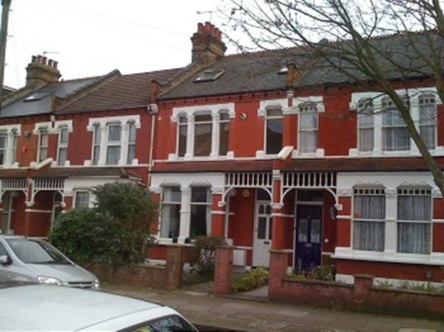  Image of 2 bedroom Flat to rent in Hardwicke Road London N13 at Hardwicke Road  Palmers Green, N13 4SL
