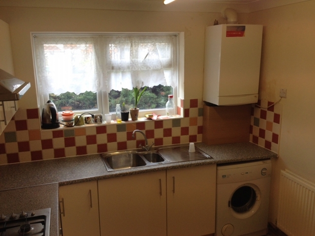  Image of 3 bedroom Flat for sale in Harrow Road Sudbury Wembley HA0 at Wembley, HA0 2NY