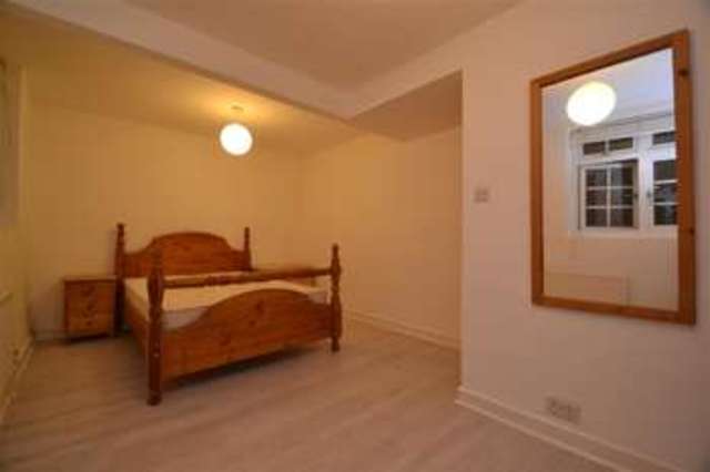  Image of 1 bedroom Apartment to rent in Hartfield Road London SW19 at Wimbledon, SW19 3TF