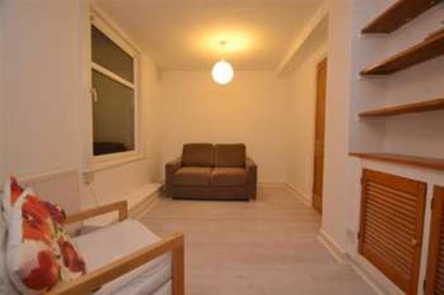  Image of 1 bedroom Apartment to rent in Hartfield Road London SW19 at Wimbledon, SW19 3TF
