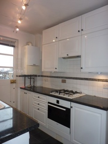  Image of 1 bedroom Flat to rent in Hatherley Grove London W2 at Hatherley Grove Hatherley Court Queensway, W2 5RB