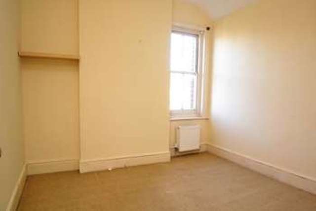  Image of 4 bedroom Detached house to rent in St. Johns Road Poole BH15 at Poole, BH15 2NB