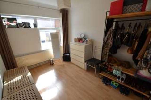  Image of 2 bedroom Ground Flat for sale in Heol Llanishen Fach Rhiwbina Cardiff CF14 at Heol Llanishen Fach  Rhiwbina, CF14 6LE