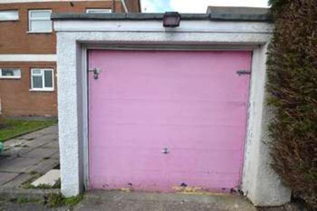  Image of 2 bedroom Ground Flat for sale in Heol Llanishen Fach Rhiwbina Cardiff CF14 at Heol Llanishen Fach  Rhiwbina, CF14 6LE