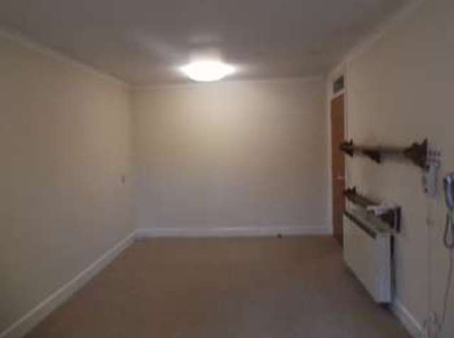  Image of 2 bedroom Flat for sale in Billy Lows Lane Potters Bar EN6 at Billy Lows Lane  Potters Bar, EN6 1XW