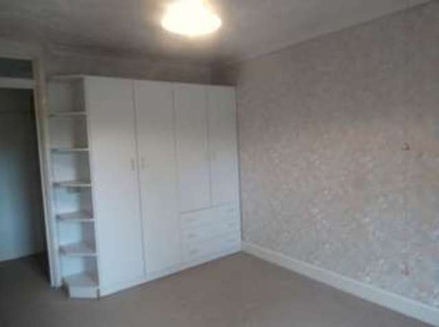  Image of 2 bedroom Flat for sale in Billy Lows Lane Potters Bar EN6 at Billy Lows Lane  Potters Bar, EN6 1XW