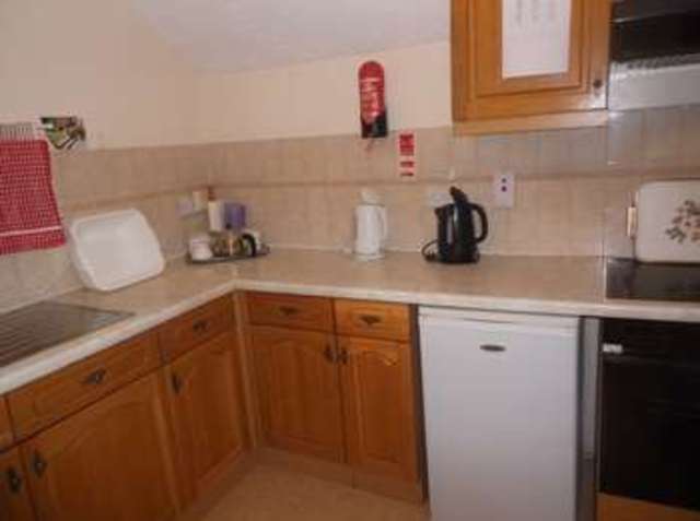 Image of 2 bedroom Flat for sale in Billy Lows Lane Potters Bar EN6 at Billy Lows Lane  Potters Bar, EN6 1XW