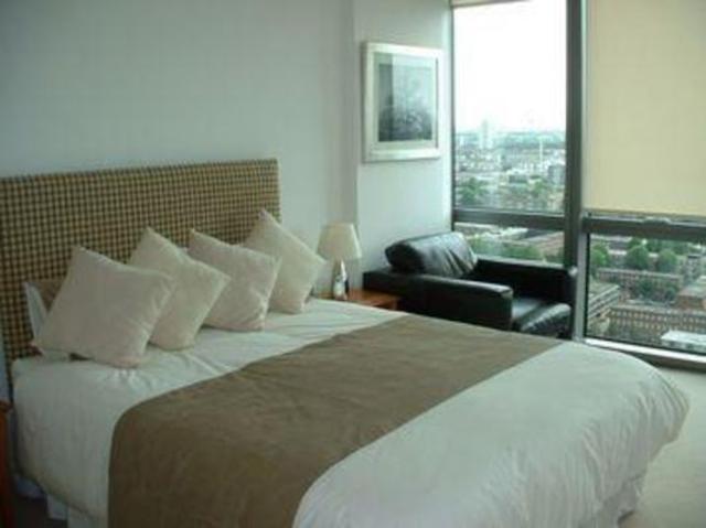  Image of 2 bedroom Apartment for sale in Taeping Street London E14 at Hertsmere Road Canary Wharf Mudchute, E14 9UN