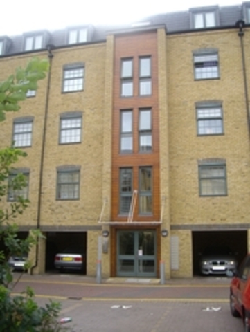  Image of 2 bedroom Flat to rent in Abbey Road Barking IG11 at Hewitts quays  Barking, IG11 7BF