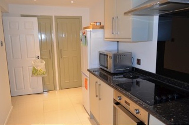  Image of 2 bedroom Ground Flat to rent in Eversley Park Road London N21 at High Beech Eversley Park Road Winchmore Hill, N21 1NS