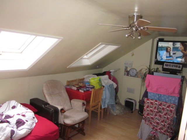  Image of 2 bedroom Flat for sale in High Road London N15 at High Rd  London, N15 6JU