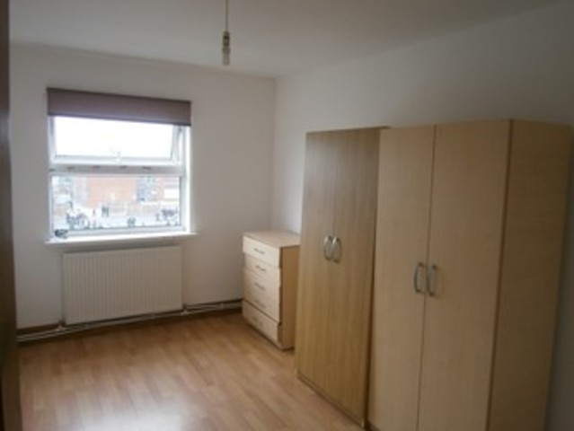  Image of 2 bedroom Flat to rent in Leytonstone Road London E15 at High road Stratford London, E15 1JA