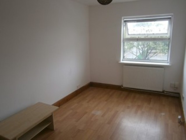  Image of 2 bedroom Flat to rent in Leytonstone Road London E15 at High road Stratford London, E15 1JA