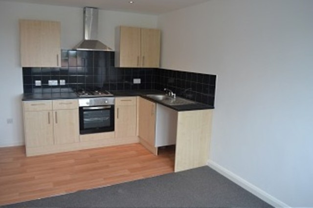  Image of 1 bedroom Flat to rent in High Street Barkingside Ilford IG6 at High Street  Barkingside, IG6 2AR