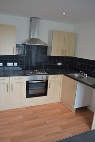  Image of 1 bedroom Flat to rent in High Street Barkingside Ilford IG6 at High Street  Barkingside, IG6 2AR
