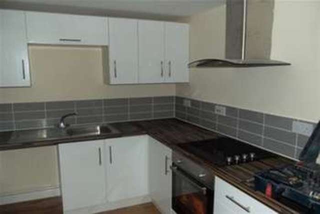 Image of 1 bedroom Flat to rent in High Street Bromsgrove B61 at Bromsgrove, B61 8AJ