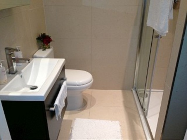  Image of 1 bedroom Flat to rent in High Street London N14 at High Street  Southgate, N14 6BP