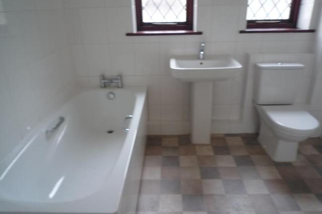  Image of 3 bedroom Detached house to rent in Higher Alham Bracknell RG12 at Forest Park  Bracknell, RG12 0GR