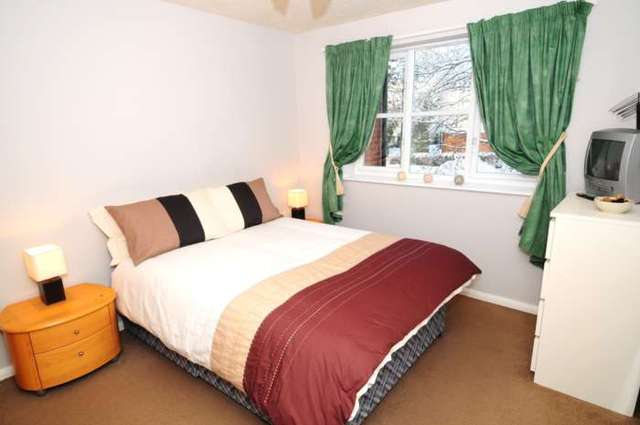  Image of 2 bedroom Apartment to rent in Town Mead Crawley RH11 at Highfield House, Town Mead West Green Crawley, RH11 7EH