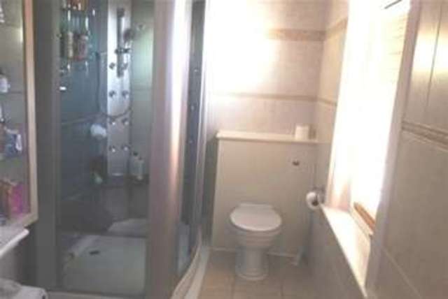  Image of 4 bedroom Detached house to rent in Highfield Road Southampton SO17 at Southampton, SO17 1PJ