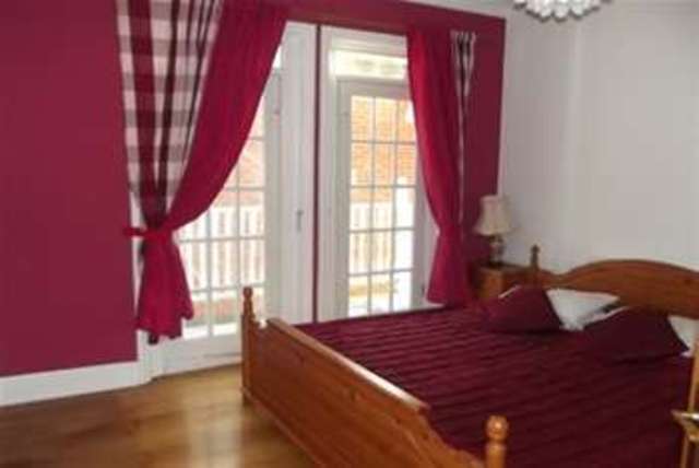  Image of 4 bedroom Detached house to rent in Highfield Road Southampton SO17 at Southampton, SO17 1PJ