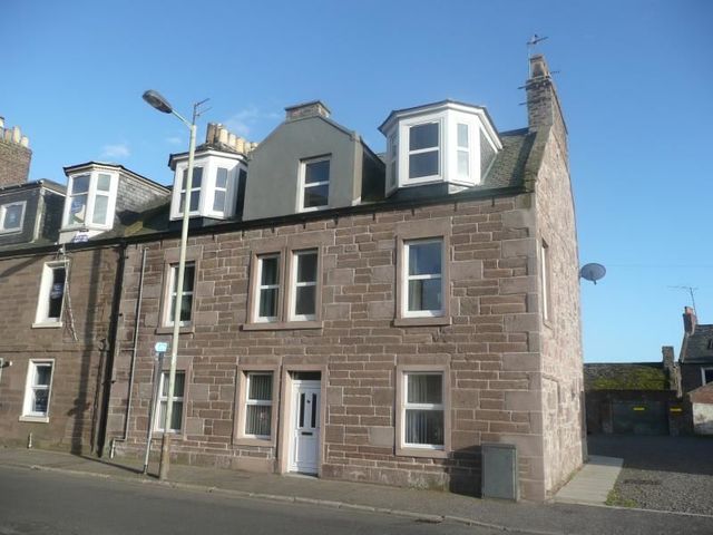  Image of 3 bedroom Flat to rent in Hill Street Montrose DD10 at Montrose Angus Angus, DD10 8AZ