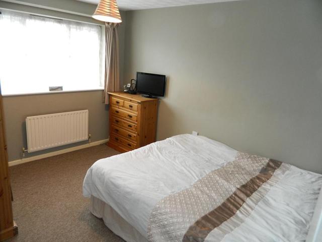  Image of 3 bedroom Semi-Detached house for sale in Hillesden Avenue Elstow Bedford MK42 at Elstow  Bedford, MK42 9YX