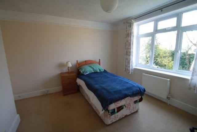  Image of 2 bedroom Bungalow for sale in Hilton Road Gurnard Cowes PO31 at Gurnard  Isle of Wight, PO31 8JB
